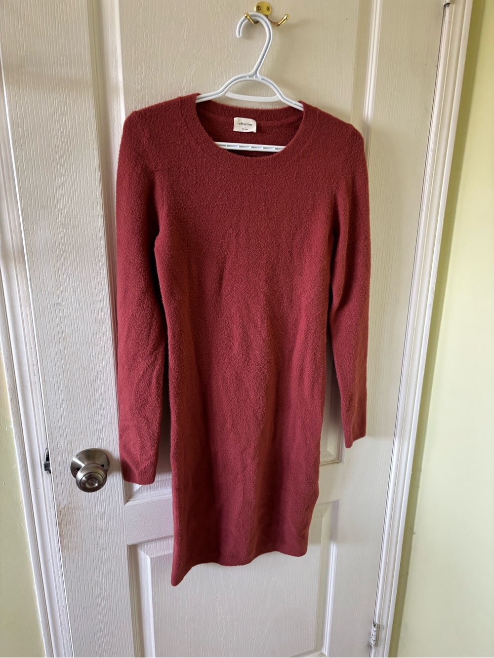 Wilfred Long Sleeve Hush Knit Dress in Brick Red